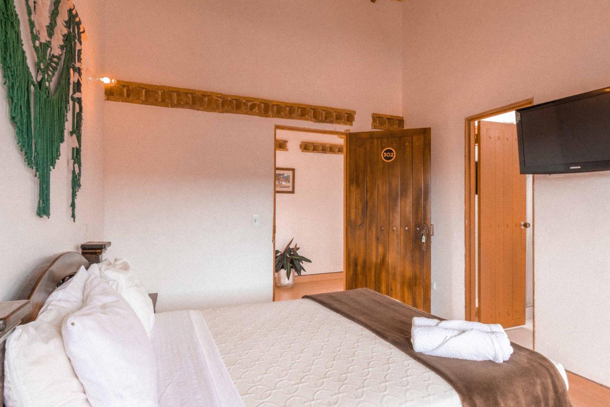 Artemisa Hotel Santa Sofía Стая снимка