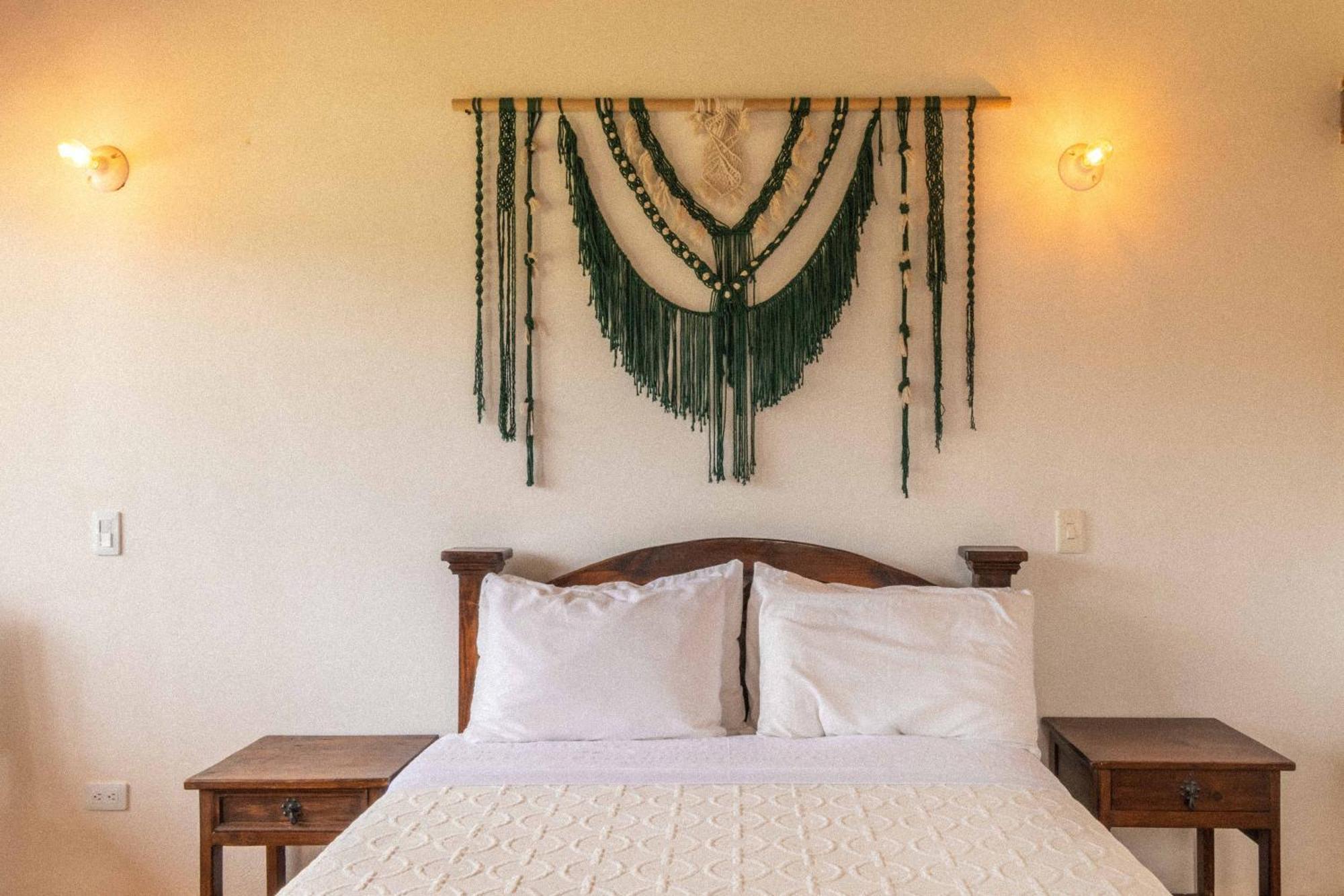 Artemisa Hotel Santa Sofía Екстериор снимка